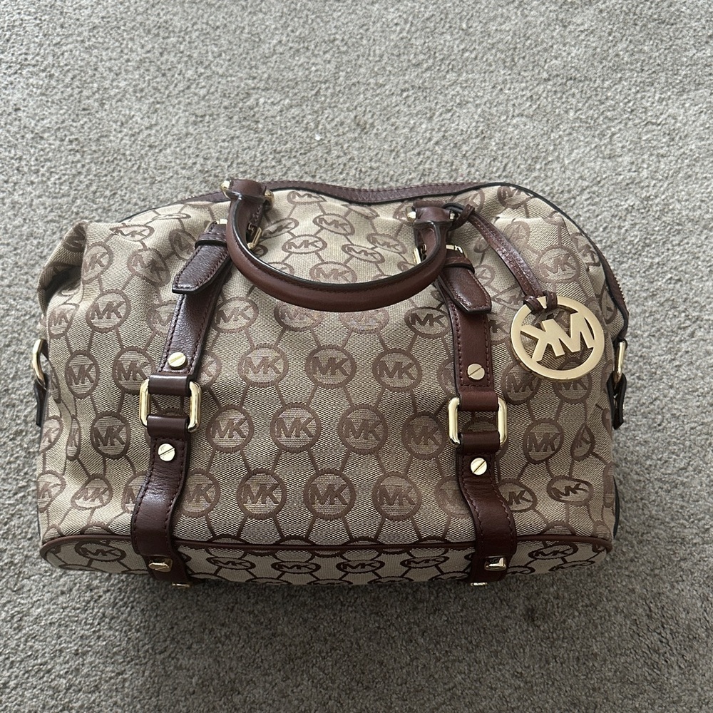 Michael kors Bedford Tan and Brown Monogram Bag New without tags